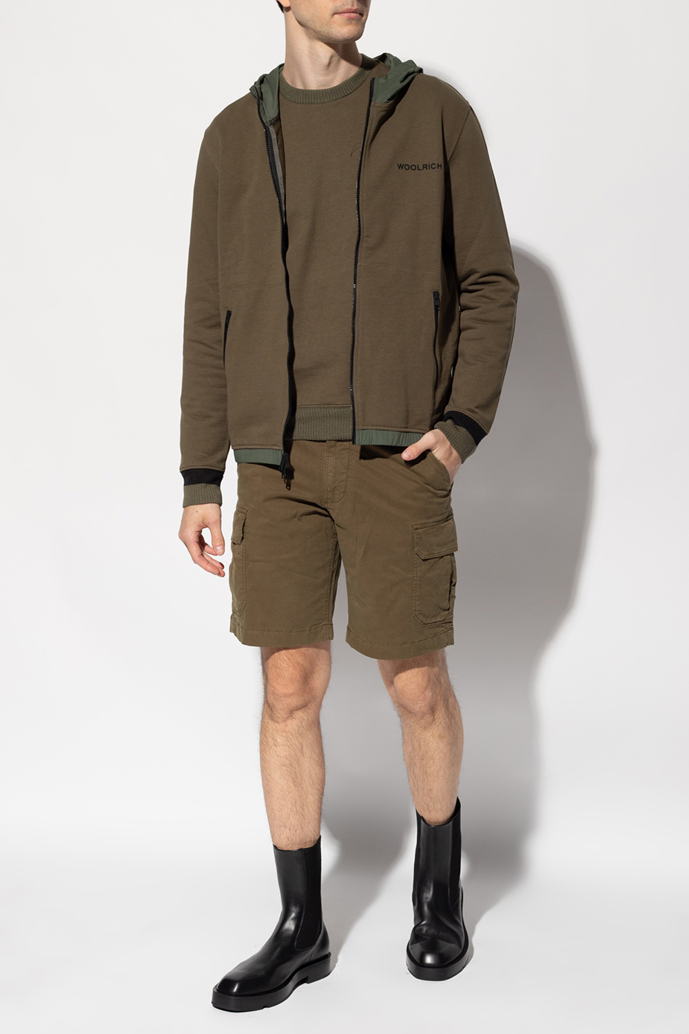Woolrich Shorts with pockets